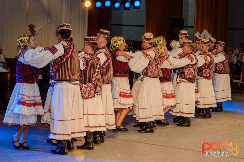 Nunta de aur pentru Nuntaşii Bihorului, Casa de Cultură a Sindicatelor din Oradea