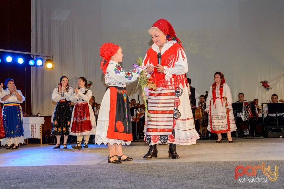 Nunta de aur pentru Nuntaşii Bihorului, Casa de Cultură a Sindicatelor din Oradea