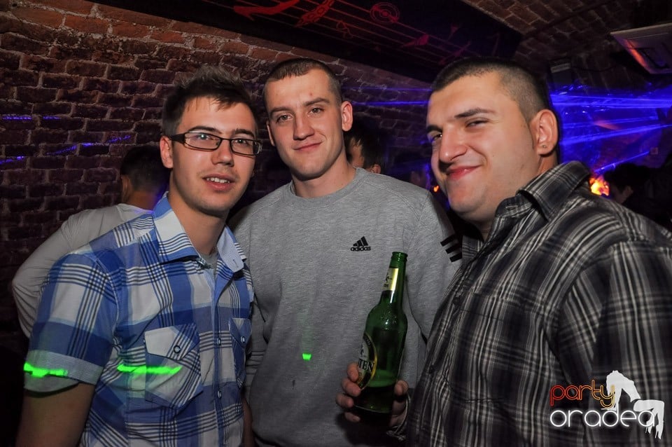 O nouă ediţie a petrecerilor