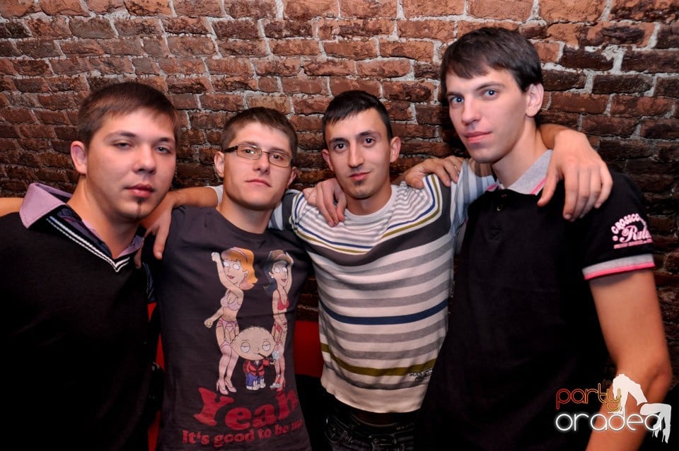 O nouă petrecere studenţească tip NMD,