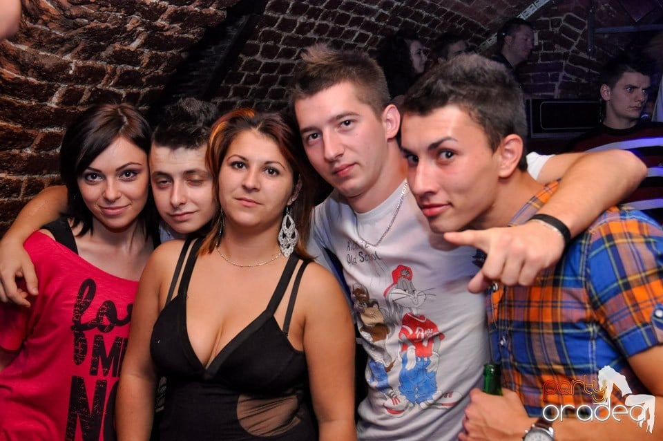 O nouă petrecere studenţească tip NMD,