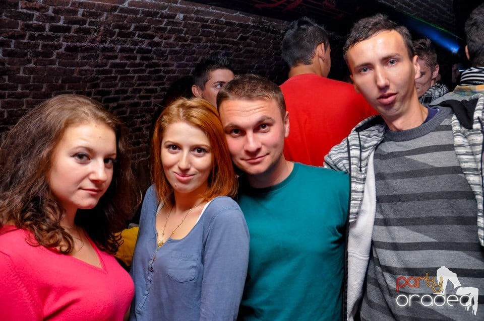 O nouă petrecere studenţească tip NMD,