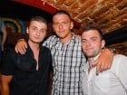 O petrecere incendiară în Club Escape