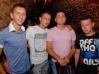 O petrecere incendiară în Club Escape