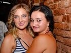 O petrecere incendiară în Club Escape