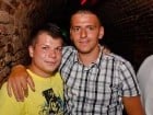 O petrecere incendiară în Club Escape