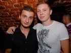 O petrecere incendiară în Club Escape