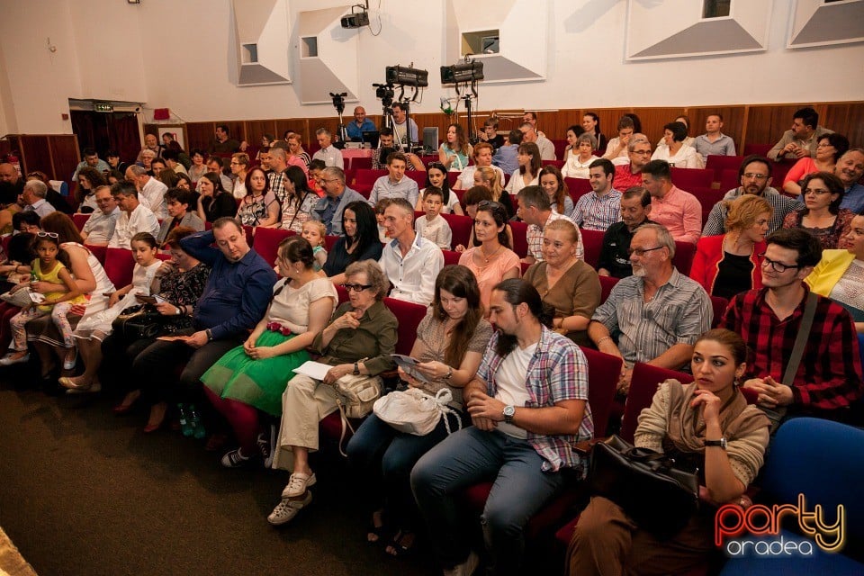 O poveste foarte simplă, Teatrul Regina Maria