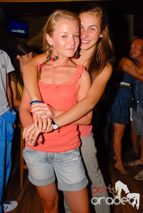 O seară cu cântec la Yellow Submarine, 