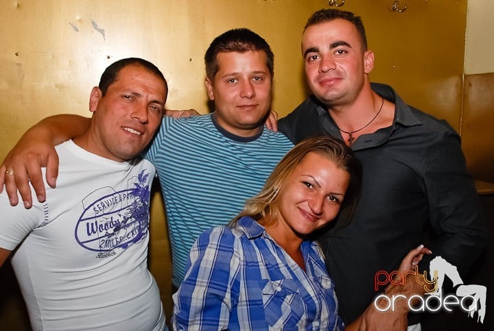 O seară cu cântec la Yellow Submarine, 