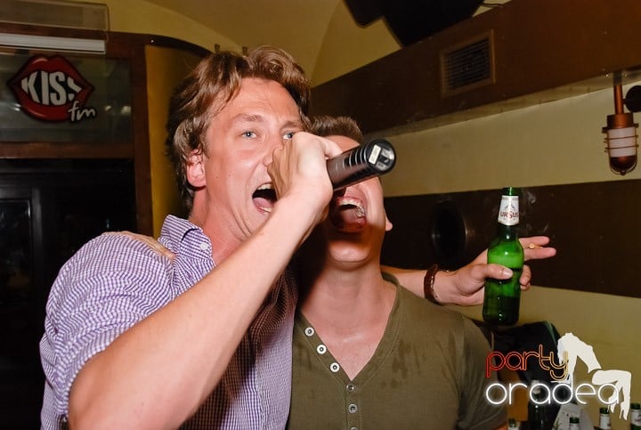 O seară cu cântec la Yellow Submarine, 