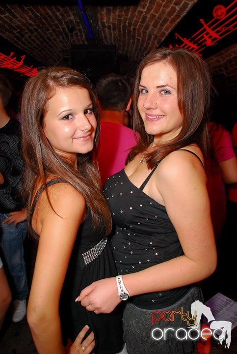 O zi obişnuită în Escape - party la maxim!, 