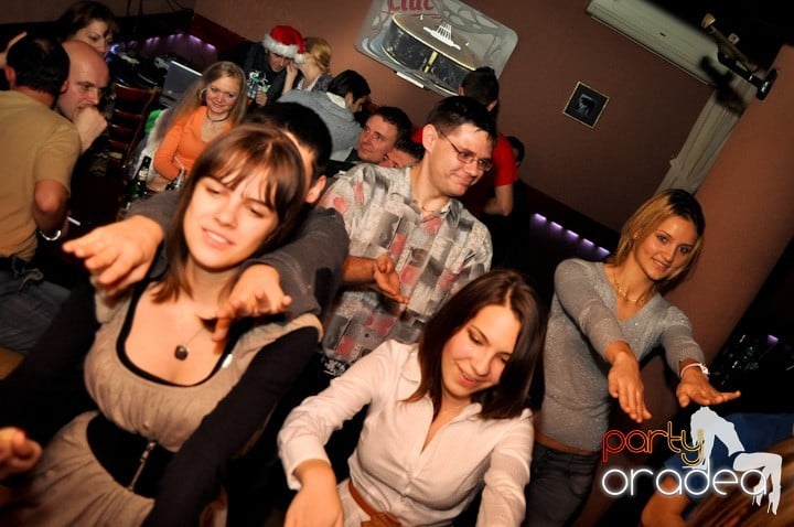 Old School party continuă!, 