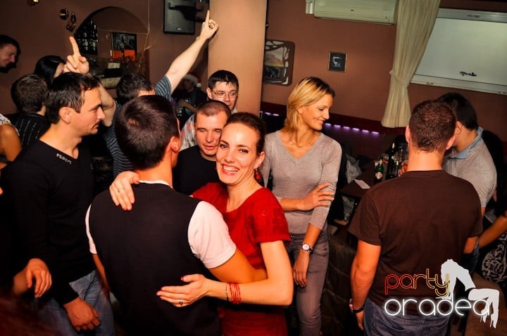 Old School party continuă!, 