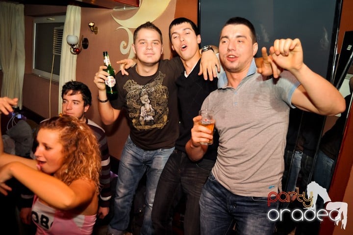 Old School party continuă!, 