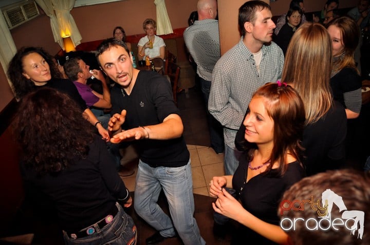 Old School party continuă!, 