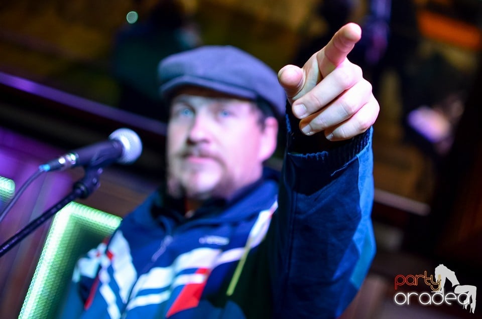 Open Stage în Queen's, Queen's Music Pub