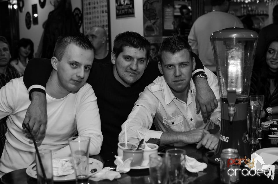 Open Stage în Queen's, Queen's Music Pub