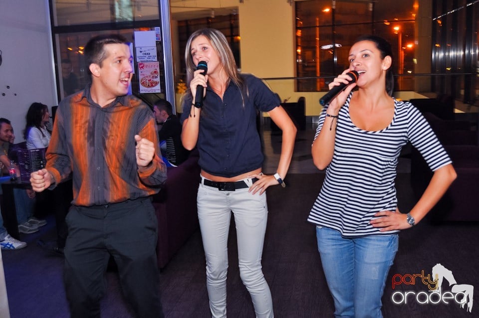 Orădenii cântă în Blondy's Art Café, 