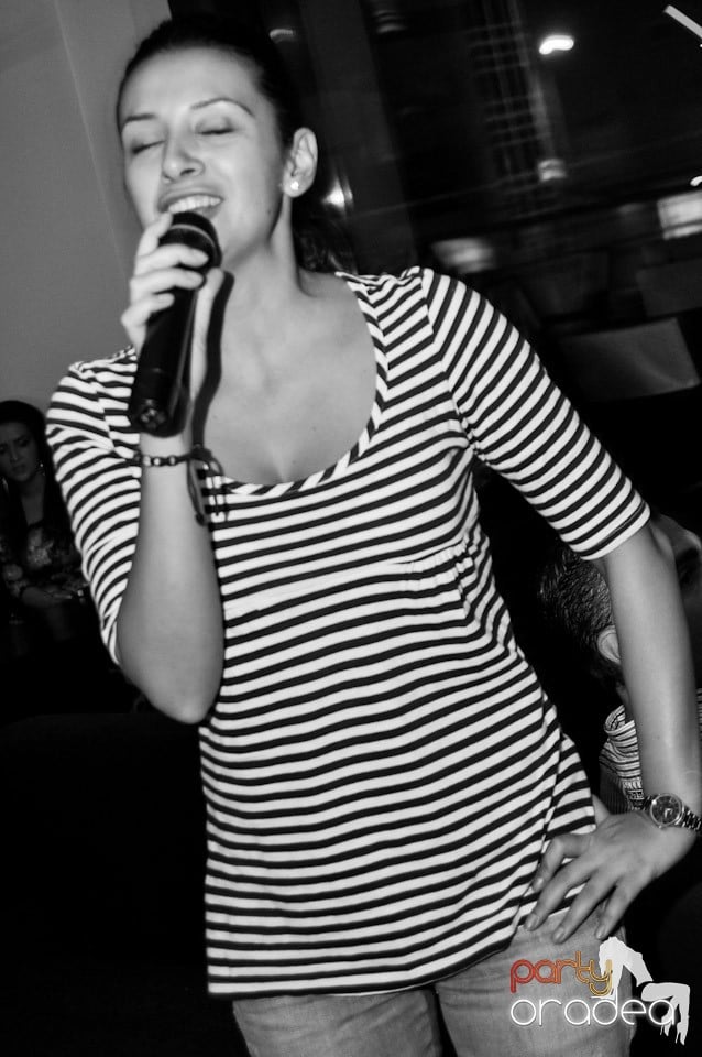 Orădenii cântă în Blondy's Art Café, 