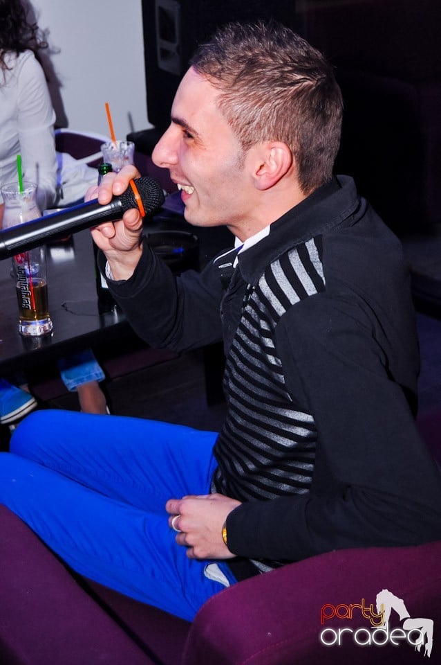 Orădenii cântă în Blondy's Art Café, 