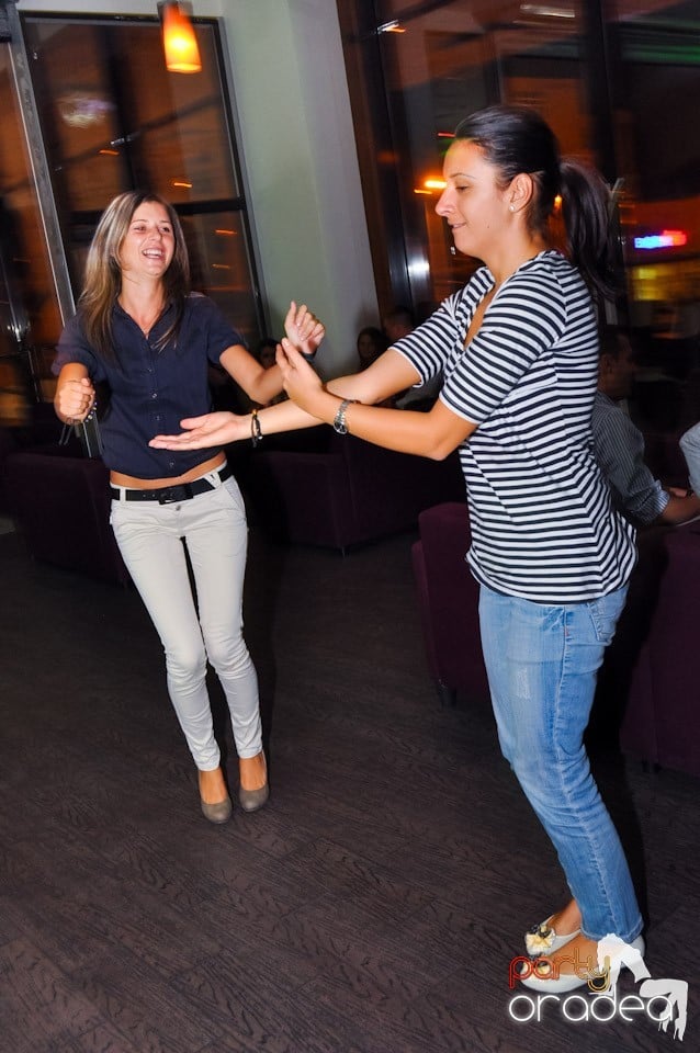 Orădenii cântă în Blondy's Art Café, 