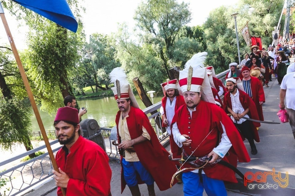 Paradă de prezentare şi deschiderea oficială al Zilelor Cetăţii, Oradea