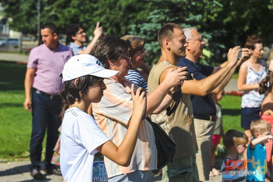 Paradă de prezentare şi deschiderea oficială al Zilelor Cetăţii, Oradea