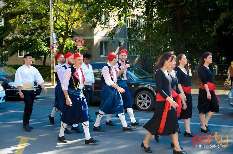 Paradă populară, Oradea