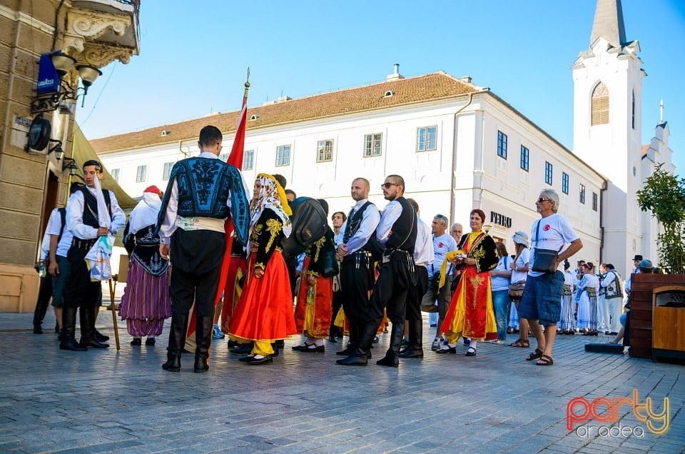 Paradă populară, Oradea