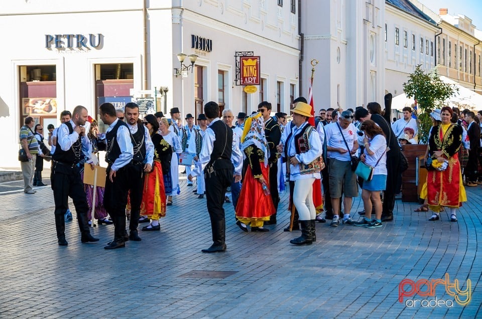 Paradă populară, Oradea