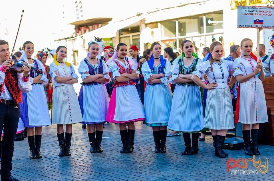 Paradă populară, Oradea