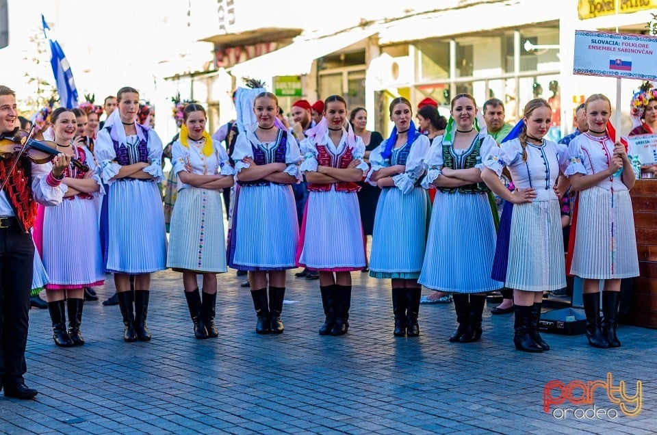 Paradă populară, Oradea