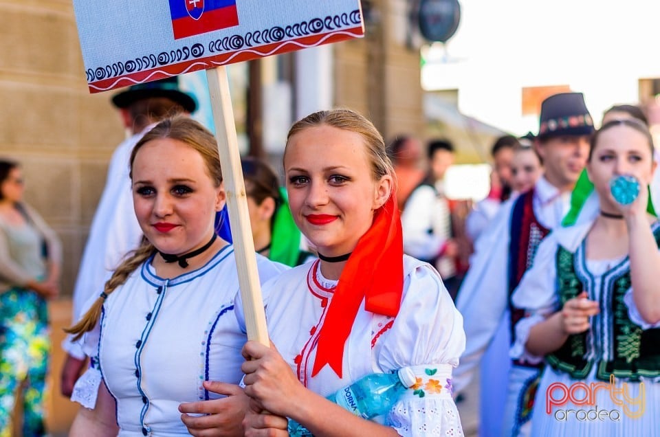 Paradă populară, Oradea