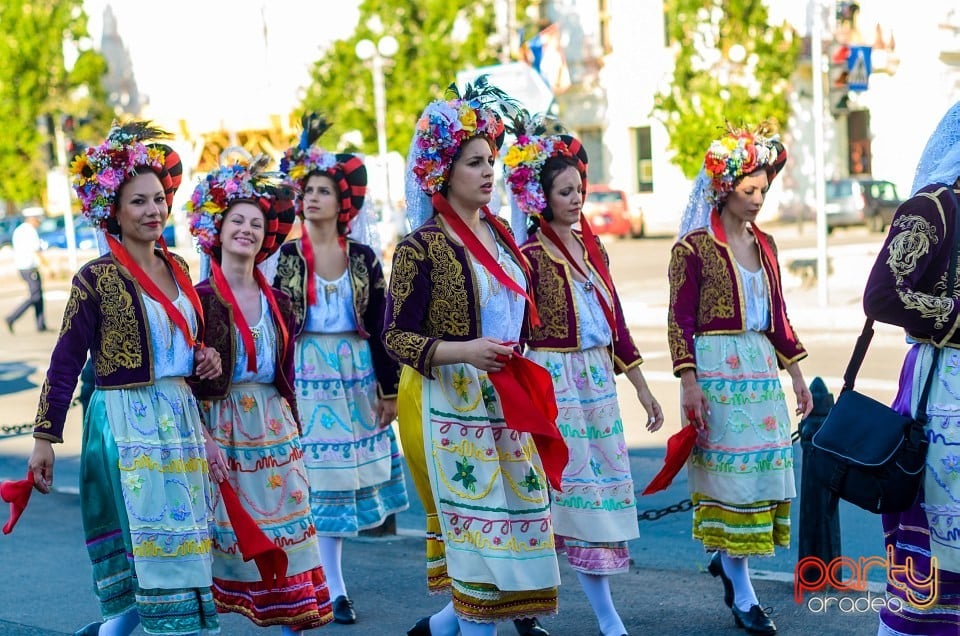 Paradă populară, Oradea