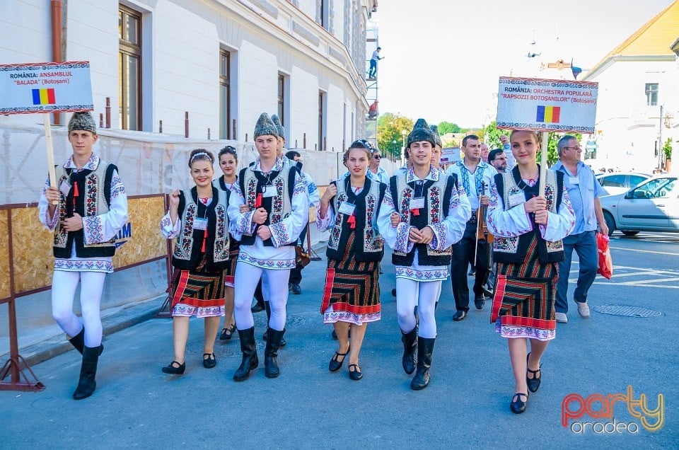 Paradă populară, Oradea