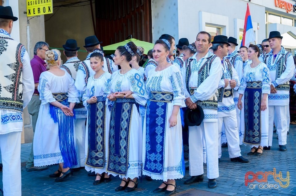 Paradă populară, Oradea