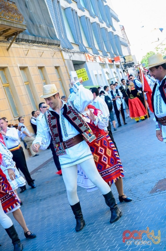 Paradă populară, Oradea