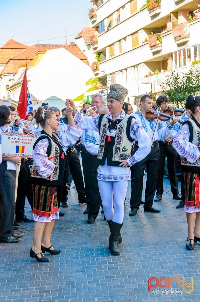 Paradă populară, Oradea