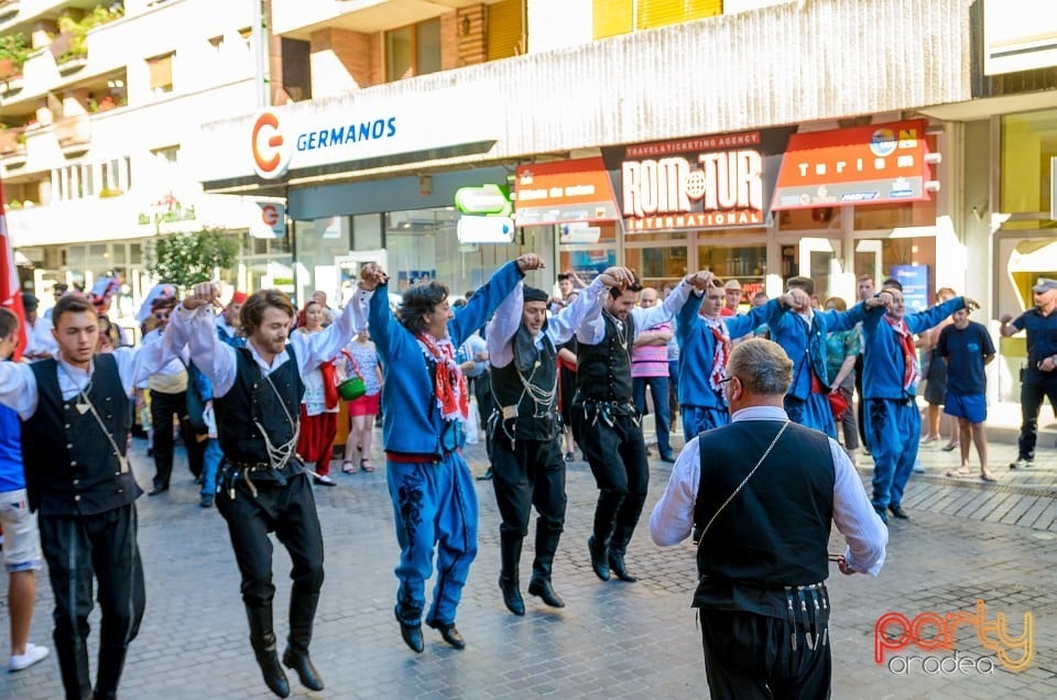 Paradă populară, Oradea