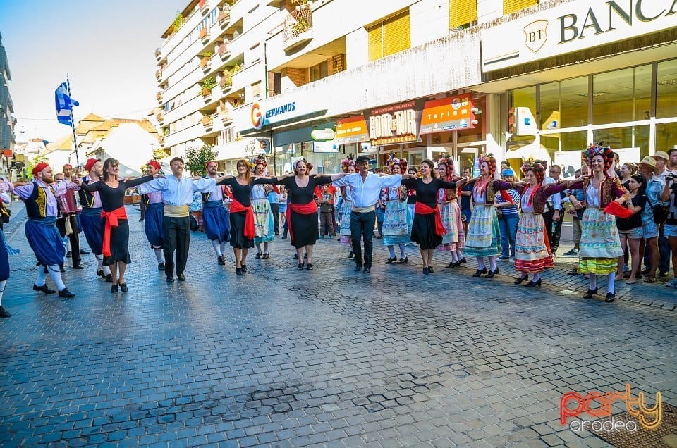 Paradă populară, Oradea