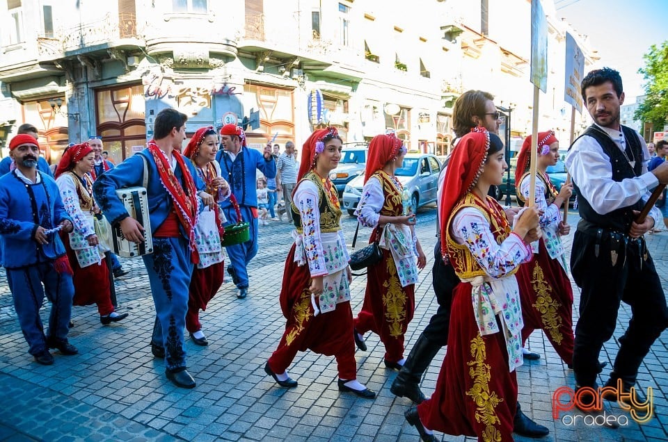 Paradă populară, Oradea