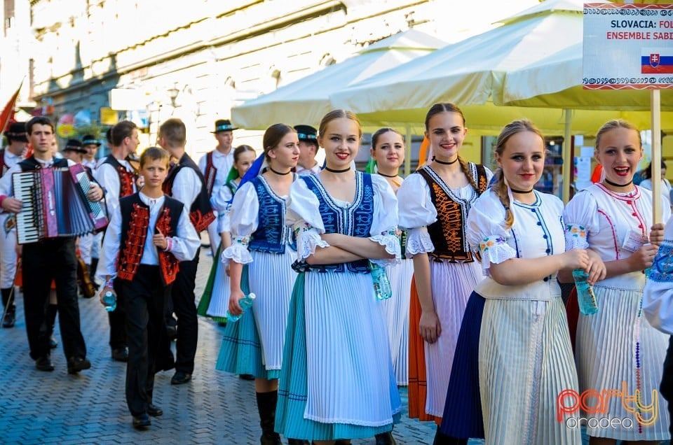 Paradă populară, Oradea