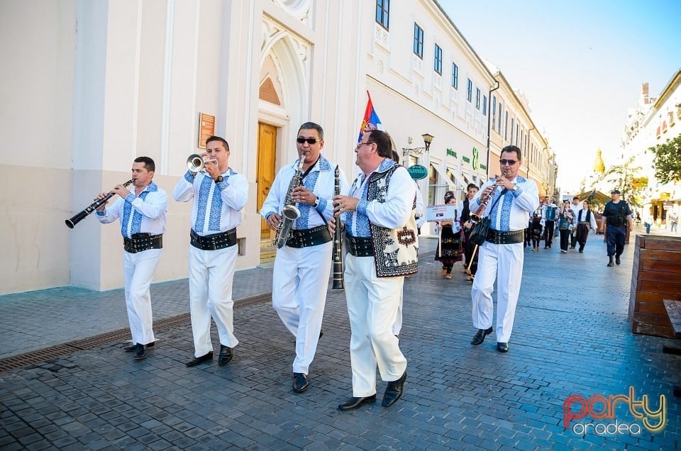 Paradă populară, Oradea