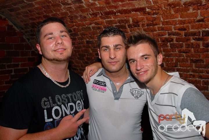 Party All Night @ Club Escape, 