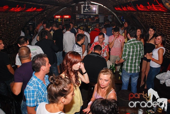 Party All Night @ Club Escape, 