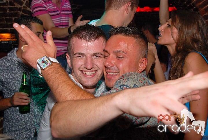 Party All Night @ Club Escape, 