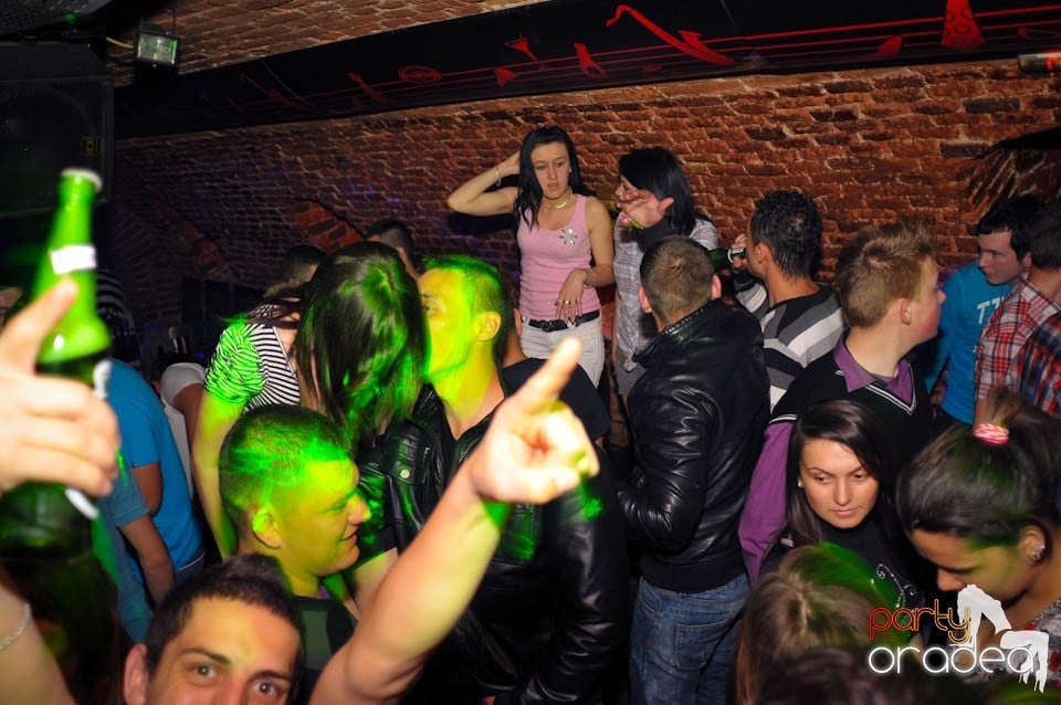 Party all night!,