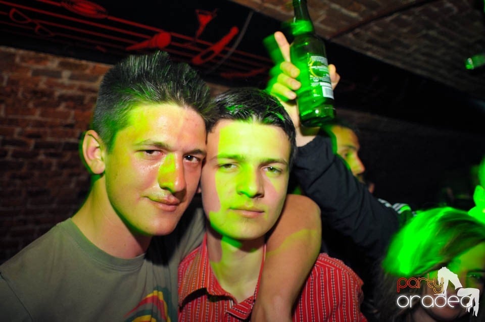 Party all night!,