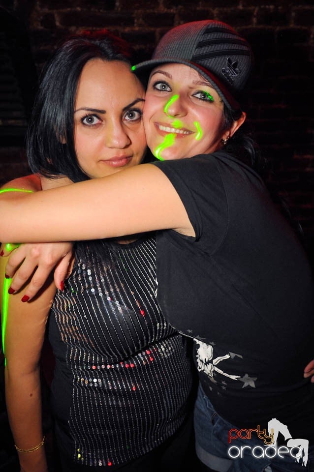 Party all night!,